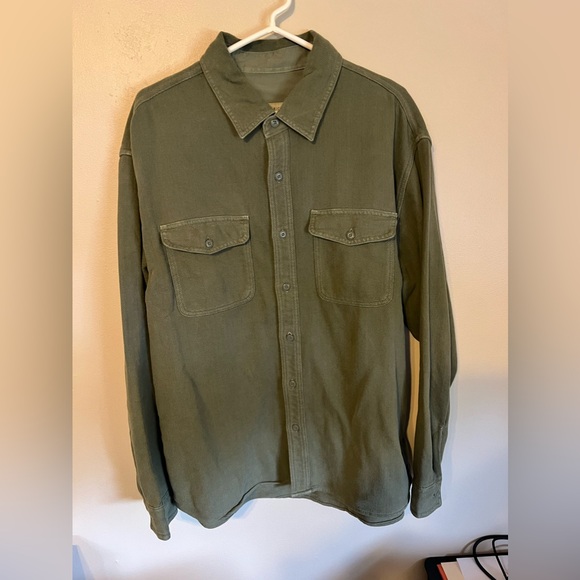 Men’s American Eagle Double Pocket Over Shirt - Picture 1 of 3